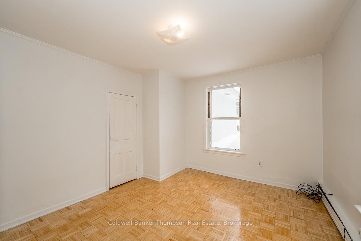 Detached House for sale at 145 Front Street, Bracebridge, Ontario, P1L 1J7 - Macaulay - MLS: X12723382