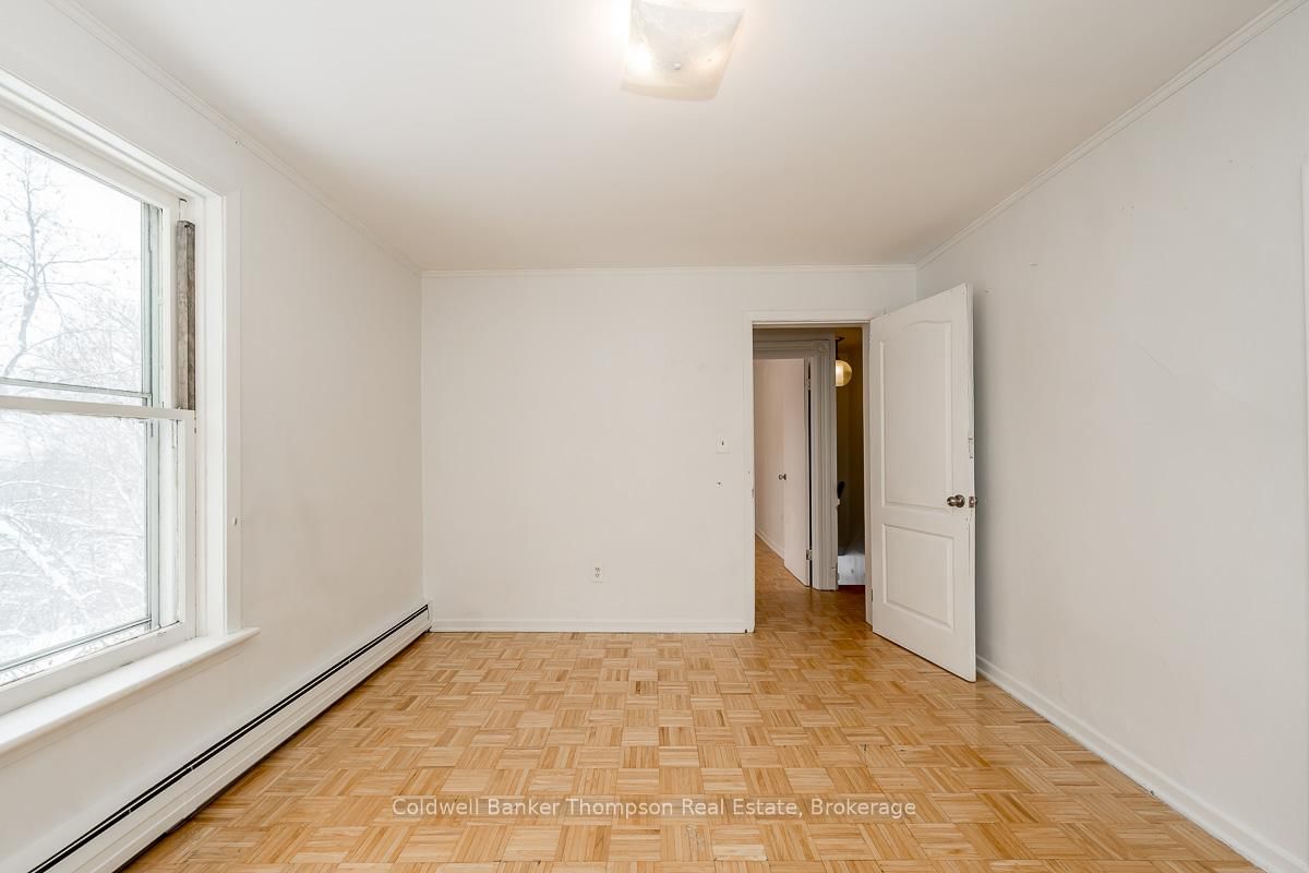 Detached House for sale at 145 Front Street, Bracebridge, Ontario, P1L 1J7 - Macaulay - MLS: X12723382