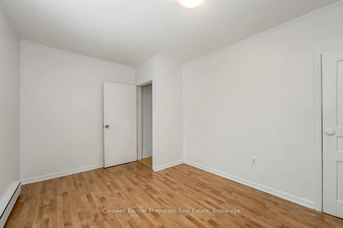 Detached House for sale at 145 Front Street, Bracebridge, Ontario, P1L 1J7 - Macaulay - MLS: X12723382