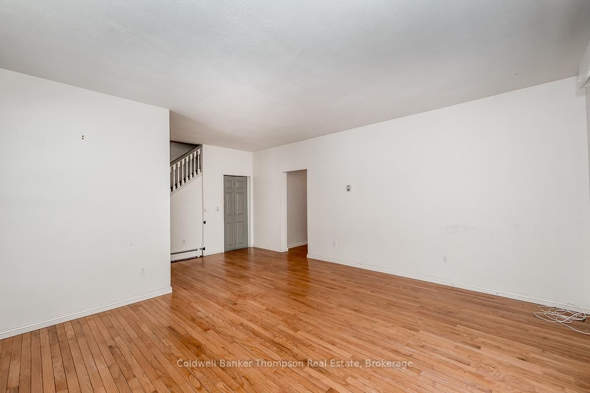 Detached House for sale at 145 Front Street, Bracebridge, Ontario, P1L 1J7 - Macaulay - MLS: X12723382