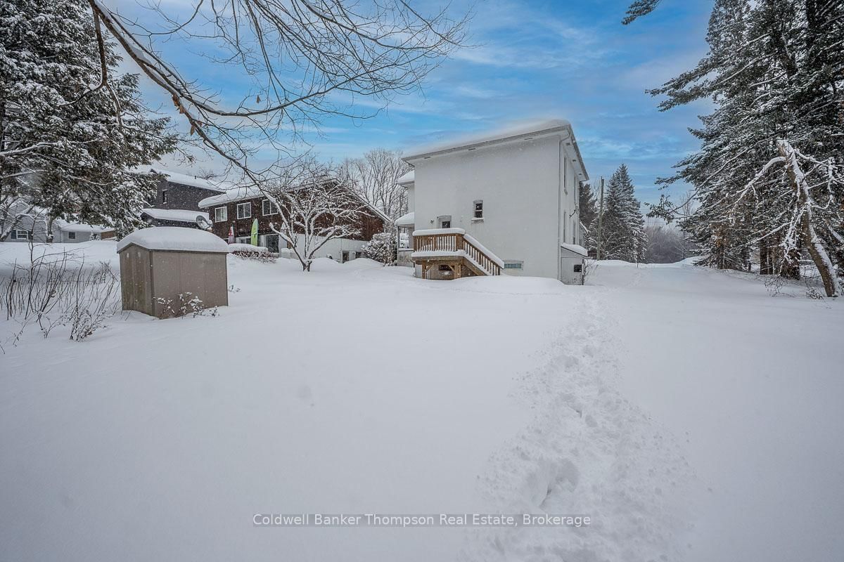 Detached House for sale at 145 Front Street, Bracebridge, Ontario, P1L 1J7 - Macaulay - MLS: X12723382