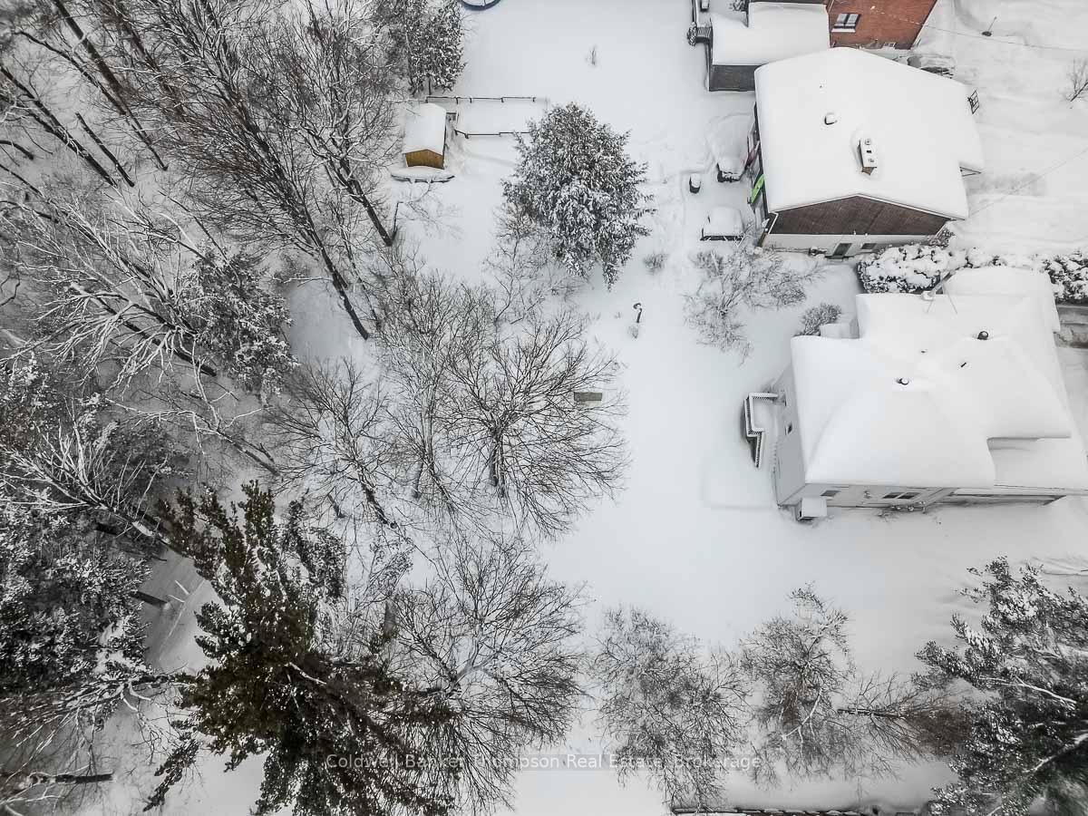 Detached House for sale at 145 Front Street, Bracebridge, Ontario, P1L 1J7 - Macaulay - MLS: X12723382