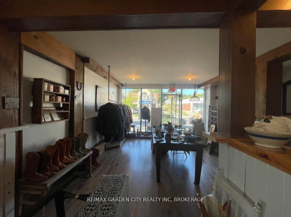 1433 Pelham Street, Unit MAIN - Photo 9