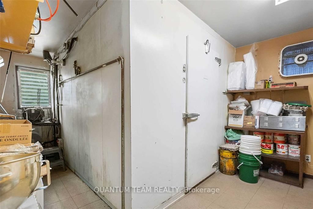 6535 Thorold Stone Road - Photo 12