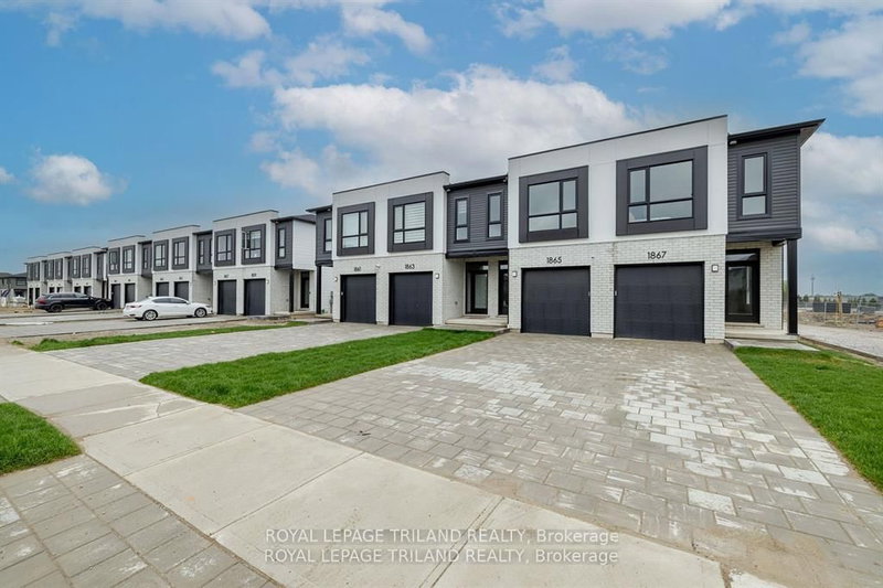 home for sale on 1867 Dalmagarry Road