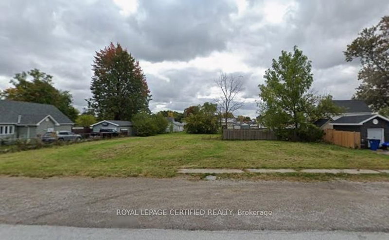 home for sale on 327 Queen Street