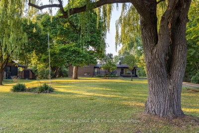 2432 Port Robinson Road — photo 3