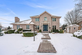 1 Shoreline Crescent