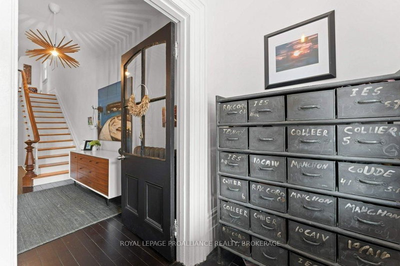 28 Wellington St, Kingston, K7L 3C1 | Image 3