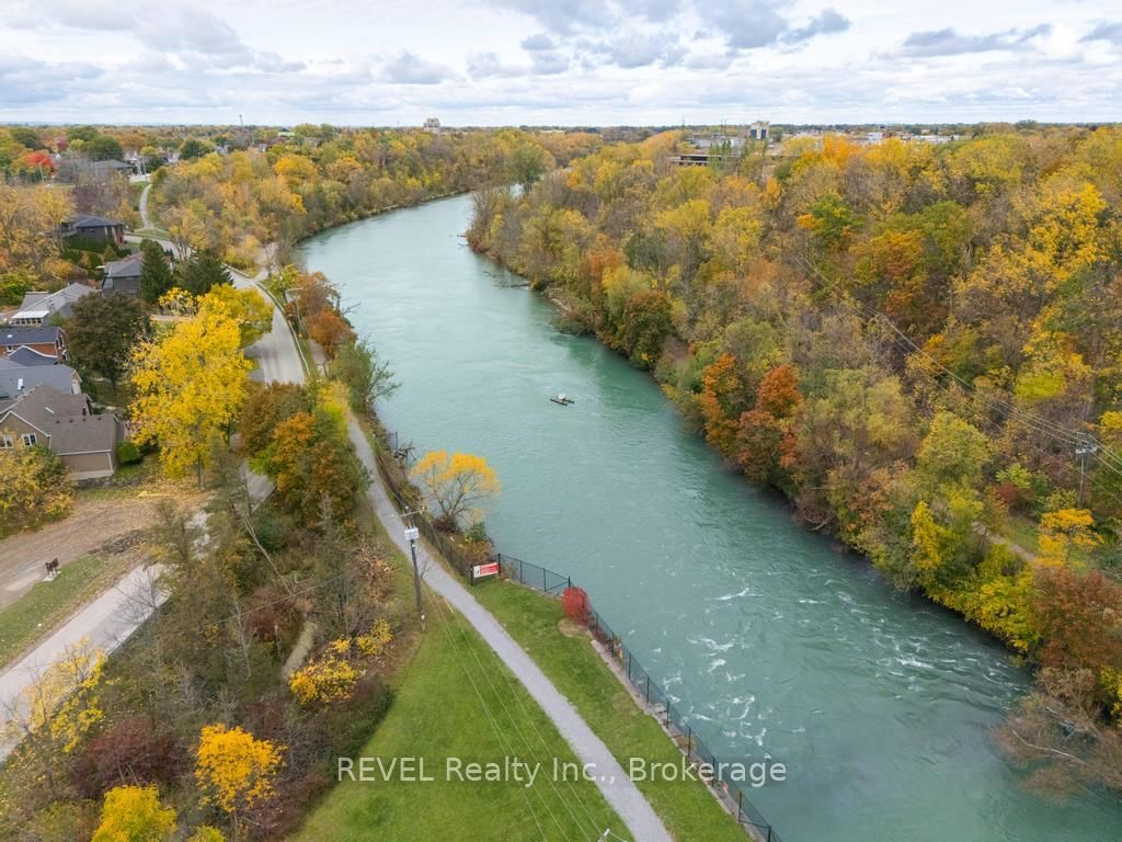 Townhouse for sale at 3-31 Sawmill Road, St. Catharines, Ontario, L2S 0A1 - Grapeview - MLS: X12724762