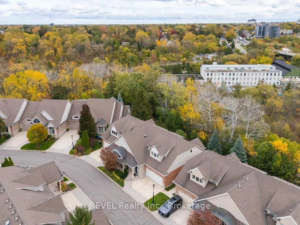 Townhouse for sale at 3-31 Sawmill Road, St. Catharines, Ontario, L2S 0A1 - Grapeview - MLS: X12724762