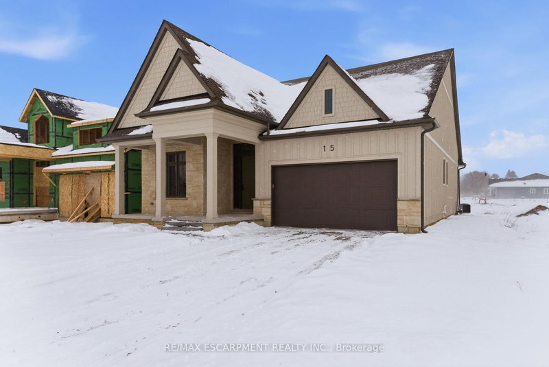 15 Oakley Dr, Niagara-on-the-Lake, L0S 1J0 | Image 2