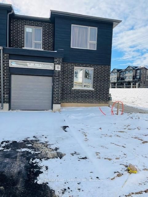 home for lease on 15 Roper Place