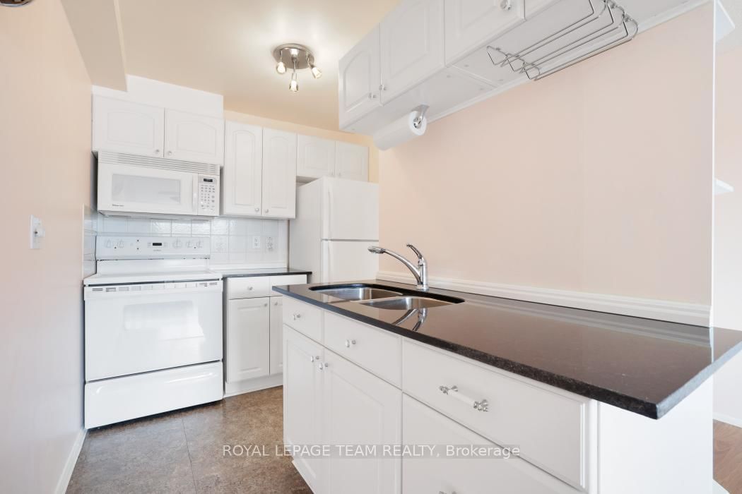 6532 Bilberry Drive • #205 • Ottawa, ON photo 10