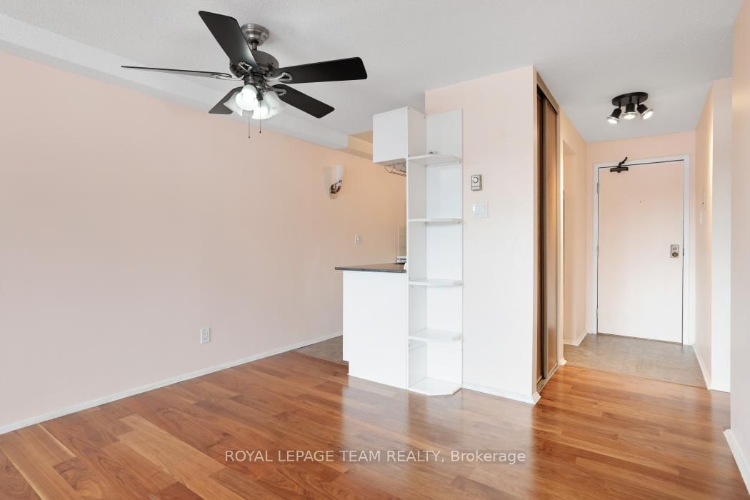 6532 Bilberry Drive • #205 • Ottawa, ON photo 9