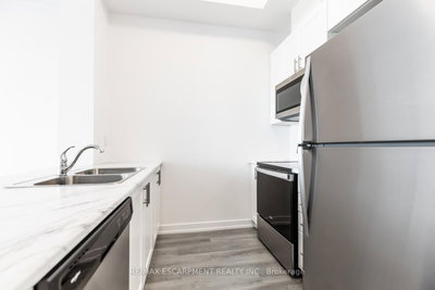 Unit 611 — 5055 Greenlane Road — photo 5