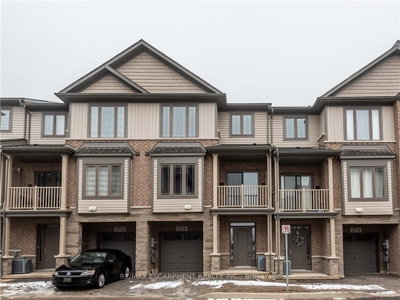 Townhouse sold at 5-27 Rachel Drive, Hamilton, Ontario, L8E 0K6 - Winona Park - MLS: X12725754