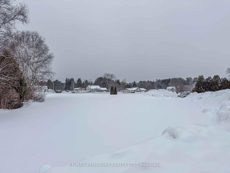 Lot 10 Barry St, Pembroke, K8A 7L5 | Image 3