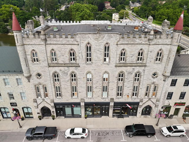 46 - 20 WATER Street S