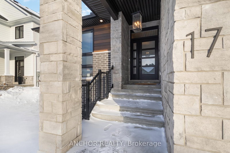 17 Kemp Cres, Strathroy-Caradoc, N7G 0G3 | Image 3