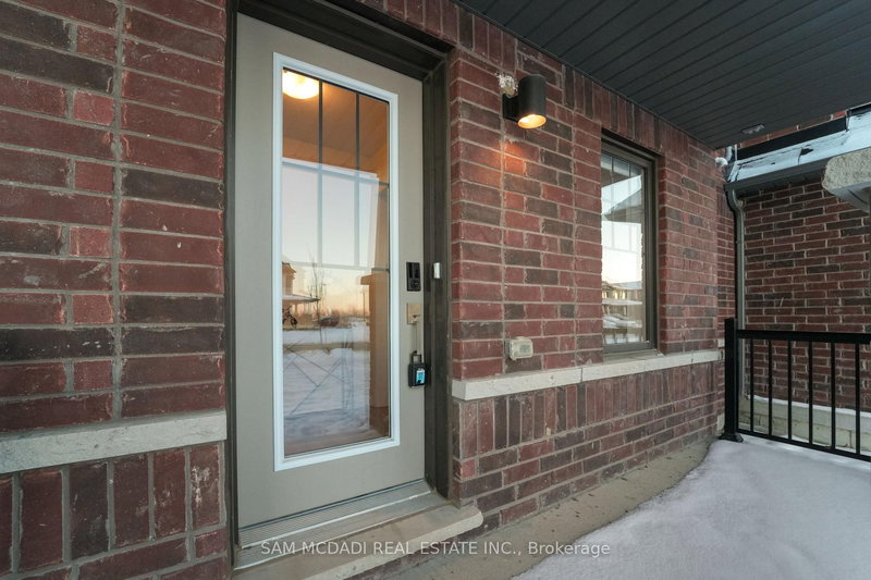 13 - 185 Bedrock Dr, Hamilton, L8J 0M5 | Image 3