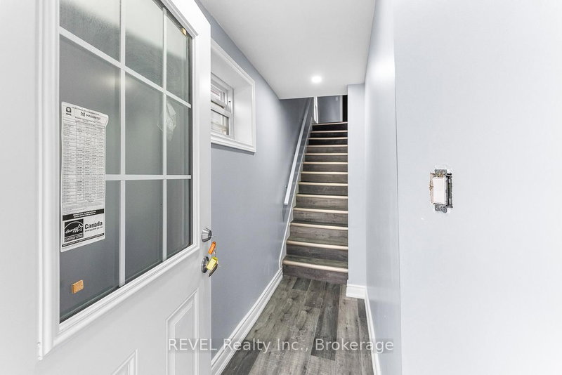 30 Division St, St. Catharines, L2R 3G2 | Image 2