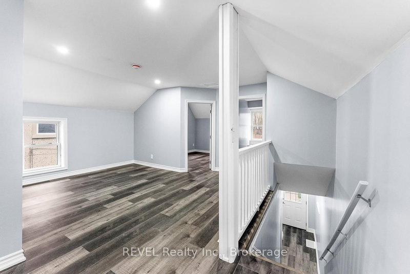 30 Division St, St. Catharines, L2R 3G2 | Image 3