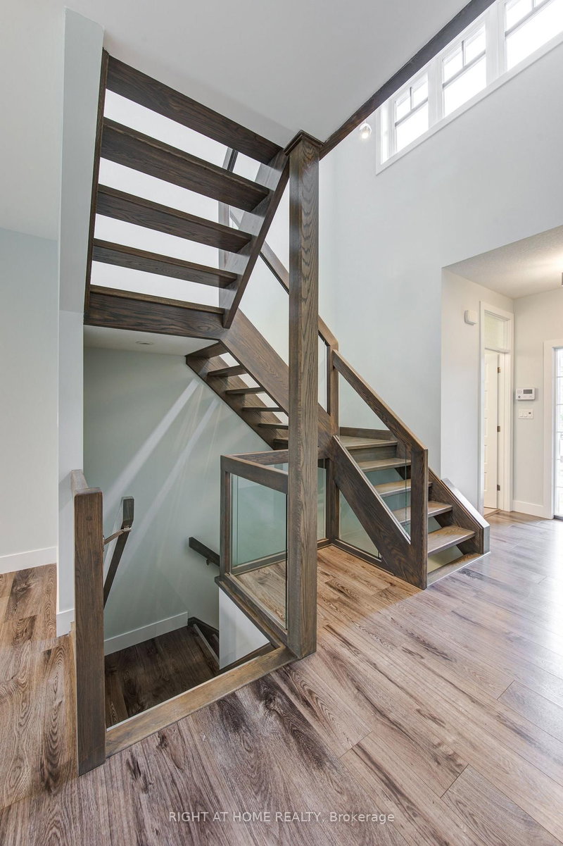 2527 Holbrook Dr, London South, N6M 0E8 | Image 3