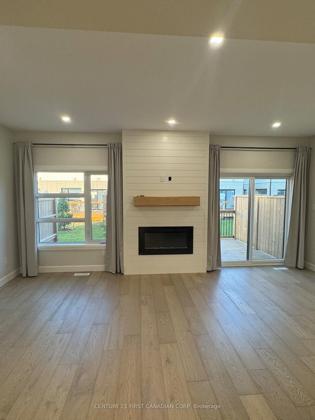 2358 Fair Oaks Boulevard S