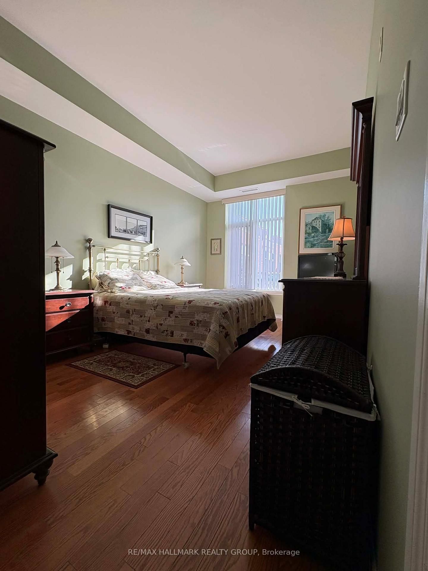 205 Bolton Street, Unit 401 - Photo 17