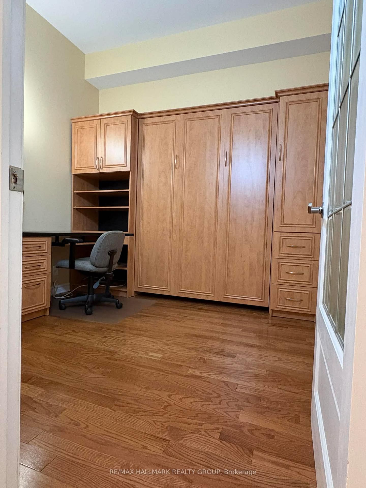 205 Bolton Street, Unit 401 - Photo 25