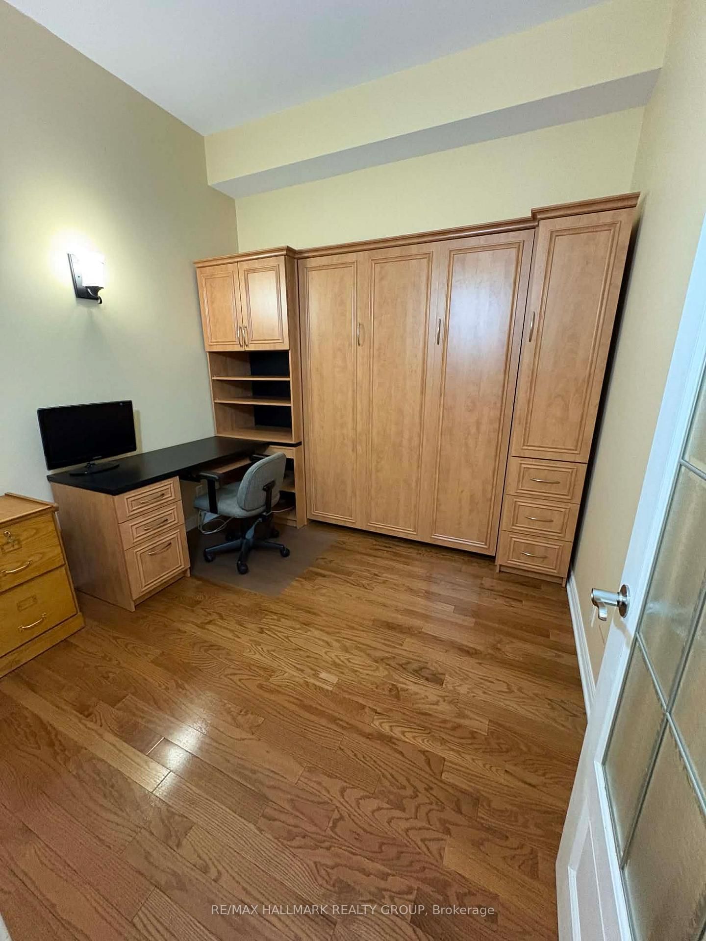 205 Bolton Street, Unit 401 - Photo 26