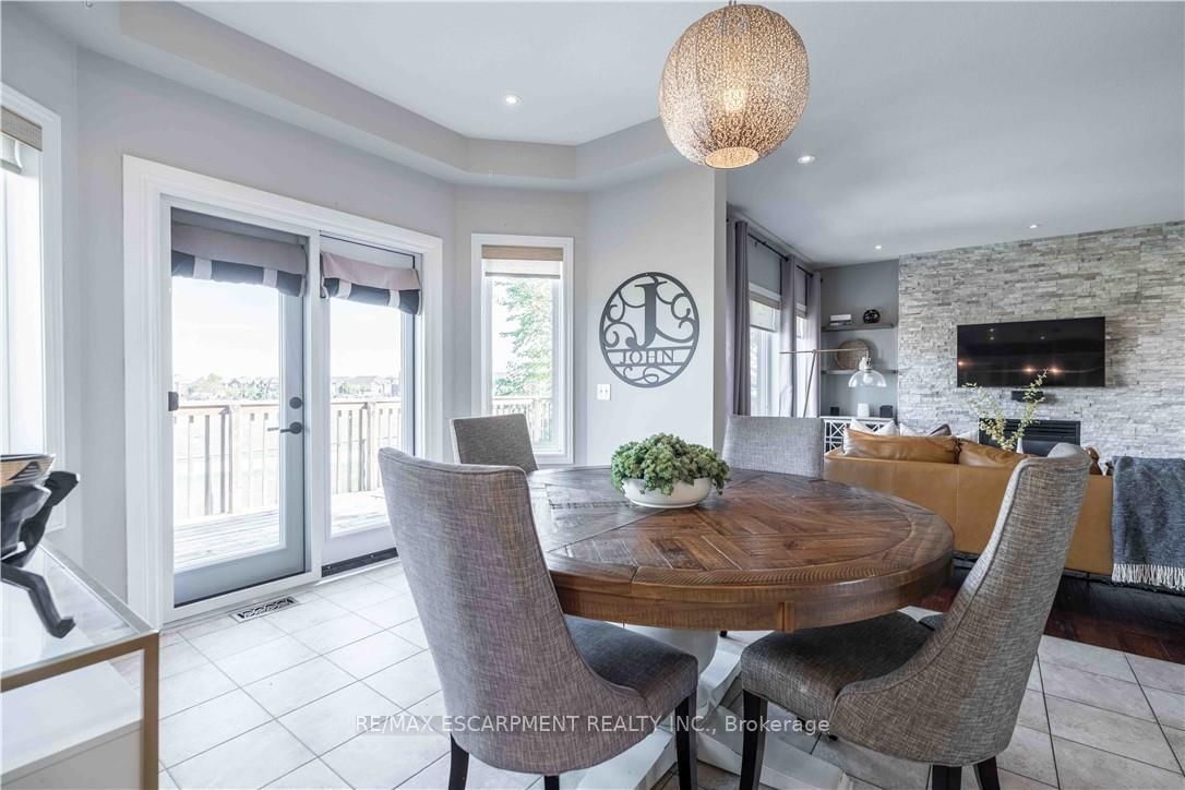 Detached House for sale at 51 Showcase Drive, Hamilton, Ontario, L0R 1P0 - Hannon - MLS: X12728856