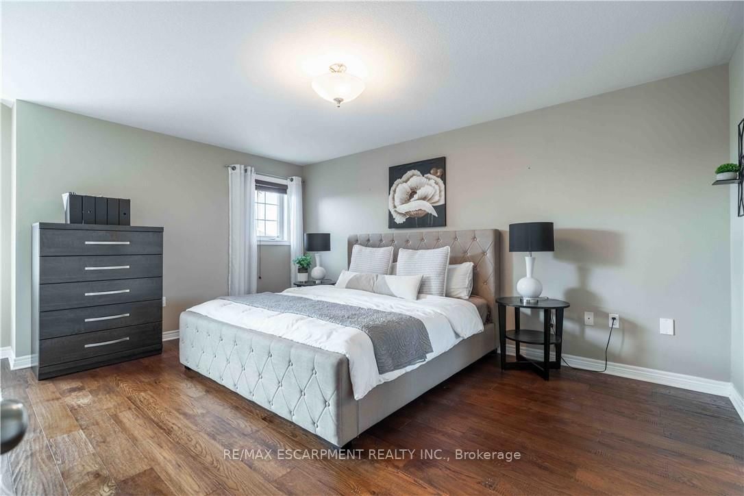 Detached House for sale at 51 Showcase Drive, Hamilton, Ontario, L0R 1P0 - Hannon - MLS: X12728856