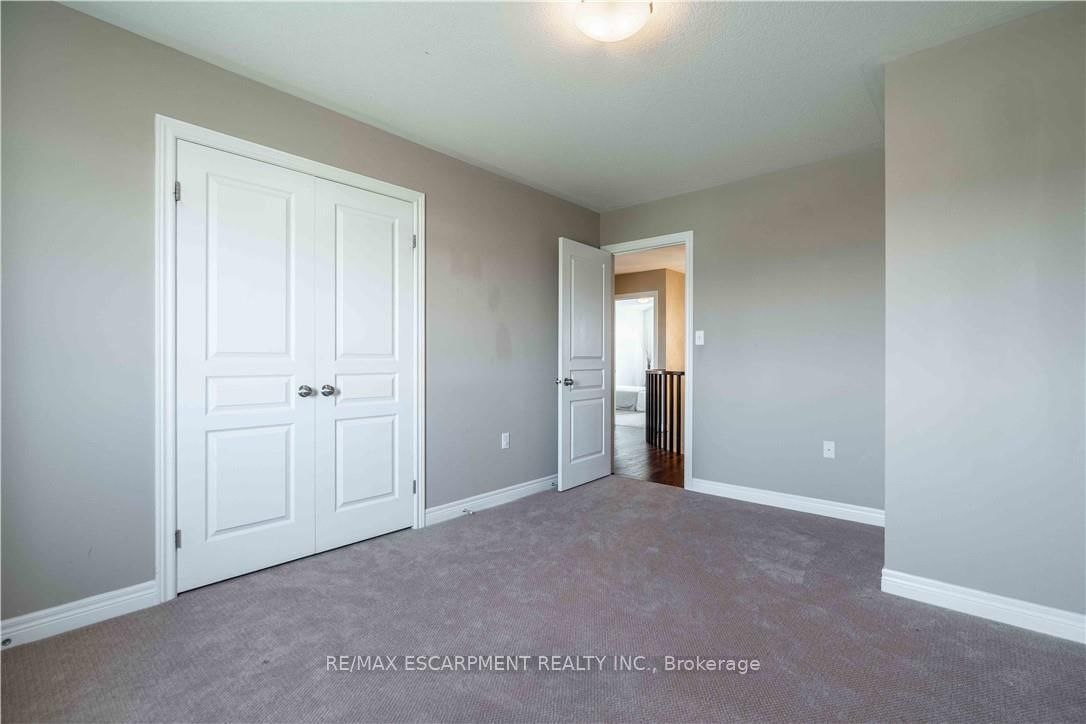 Detached House for sale at 51 Showcase Drive, Hamilton, Ontario, L0R 1P0 - Hannon - MLS: X12728856