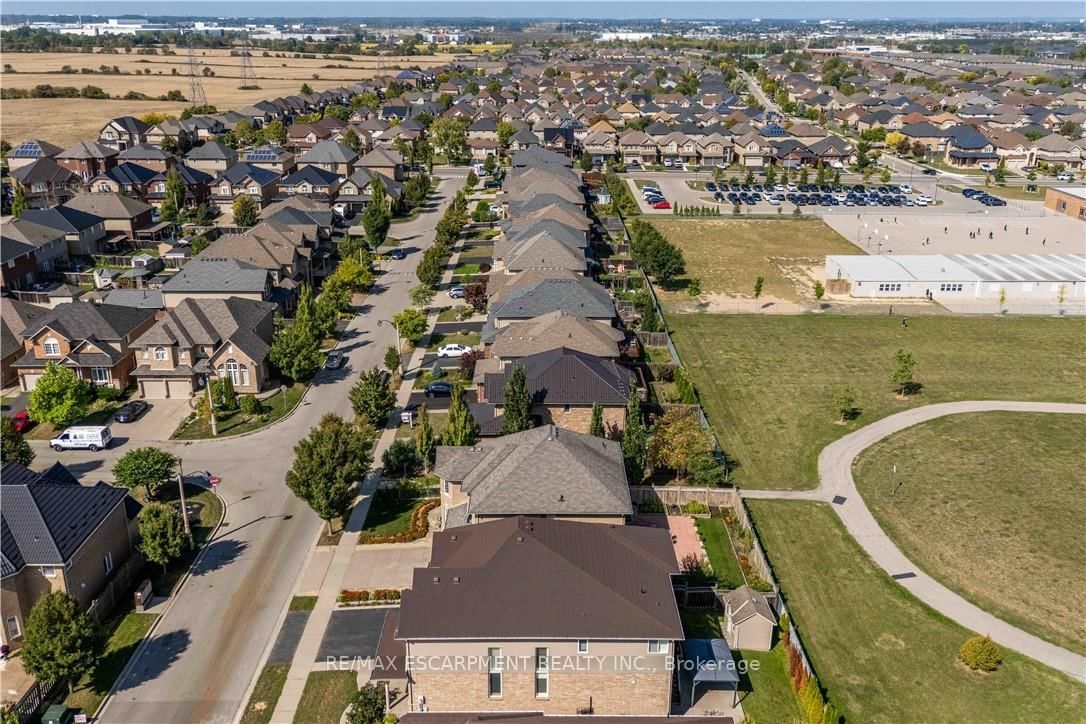 Detached House for sale at 51 Showcase Drive, Hamilton, Ontario, L0R 1P0 - Hannon - MLS: X12728856