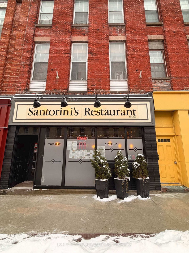 home for lease on 301-53 Walton Street