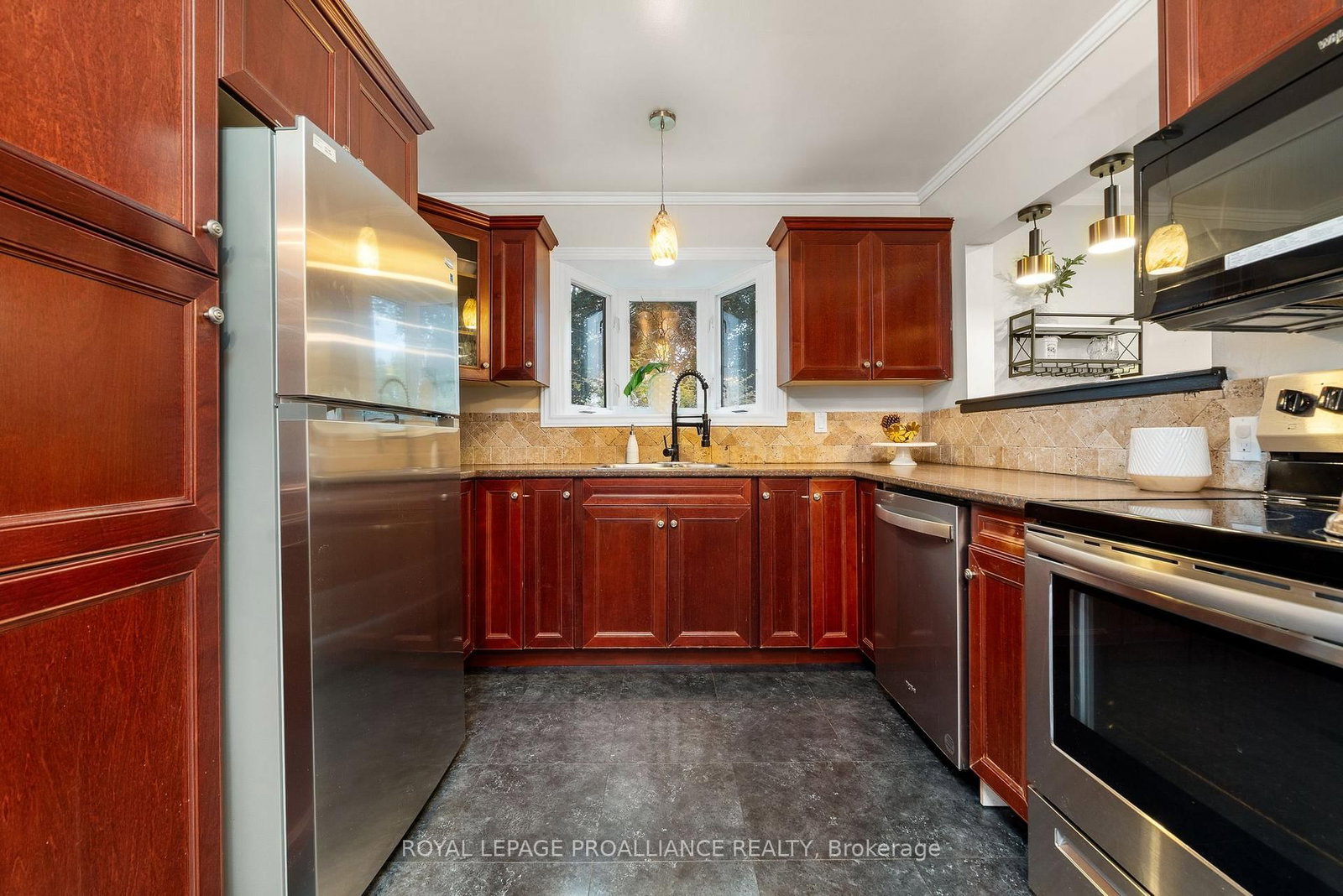 Detached House for sale at 97 Roseland Drive, Quinte West, Ontario, K0K 1L0 - Murray Ward - MLS: X12729446