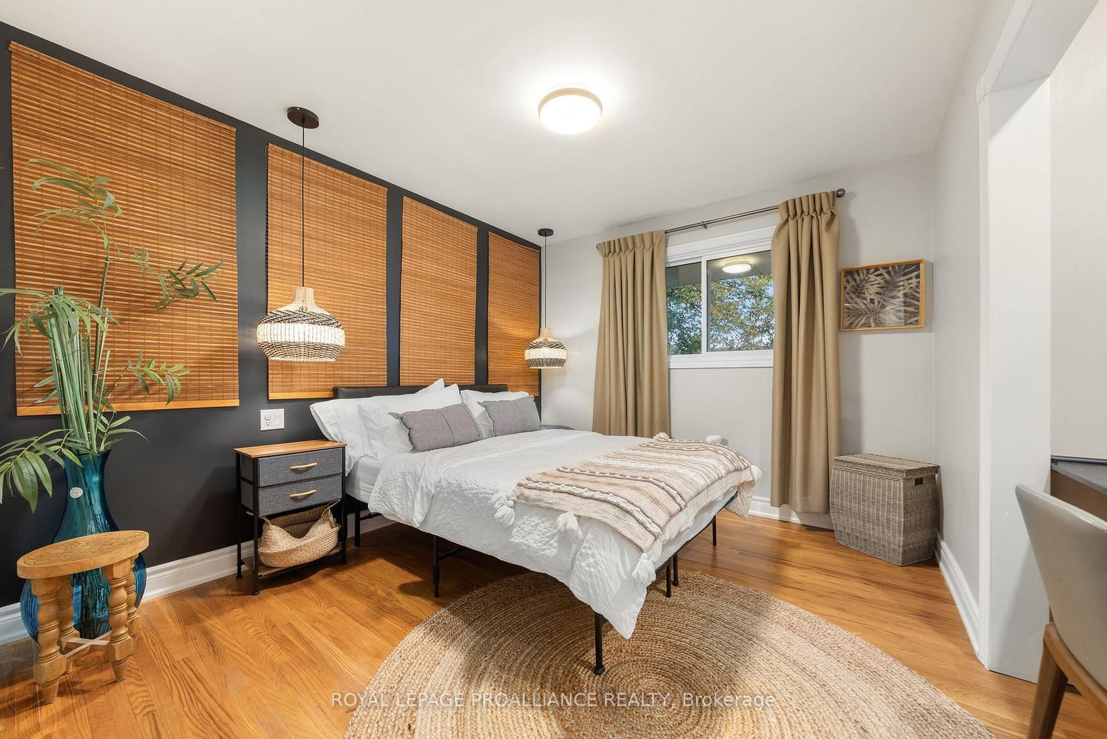 Detached House for sale at 97 Roseland Drive, Quinte West, Ontario, K0K 1L0 - Murray Ward - MLS: X12729446