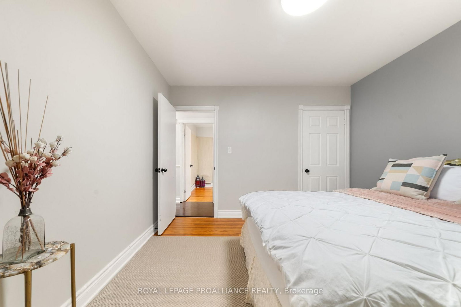 Detached House for sale at 97 Roseland Drive, Quinte West, Ontario, K0K 1L0 - Murray Ward - MLS: X12729446