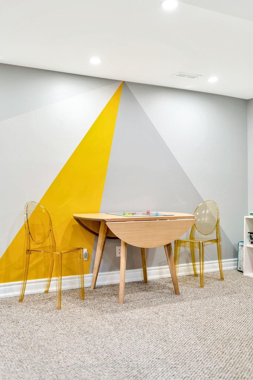 Detached House for sale at 97 Roseland Drive, Quinte West, Ontario, K0K 1L0 - Murray Ward - MLS: X12729446