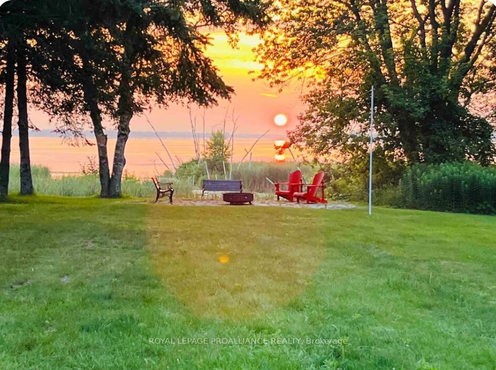 Detached House for sale at 97 Roseland Drive, Quinte West, Ontario, K0K 1L0 - Murray Ward - MLS: X12729446