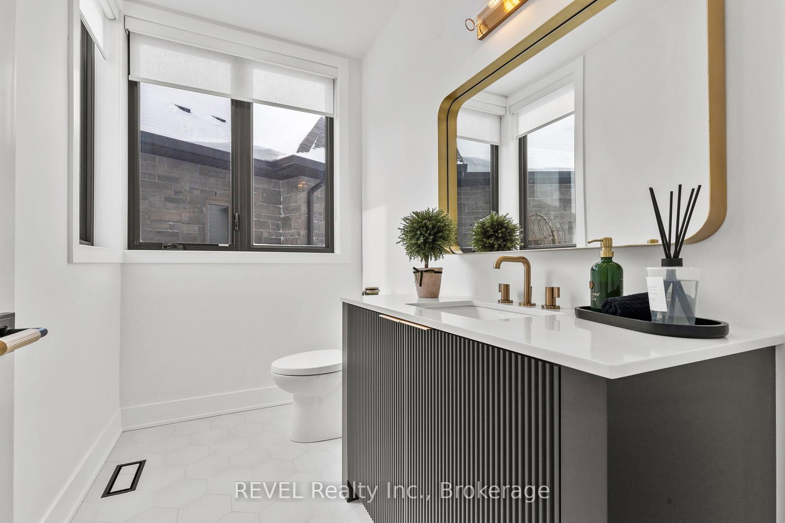 Detached House for sale at 55 Swan Avenue, Pelham, Ontario, L0S 1E6 - Fonthill - MLS: X12730112