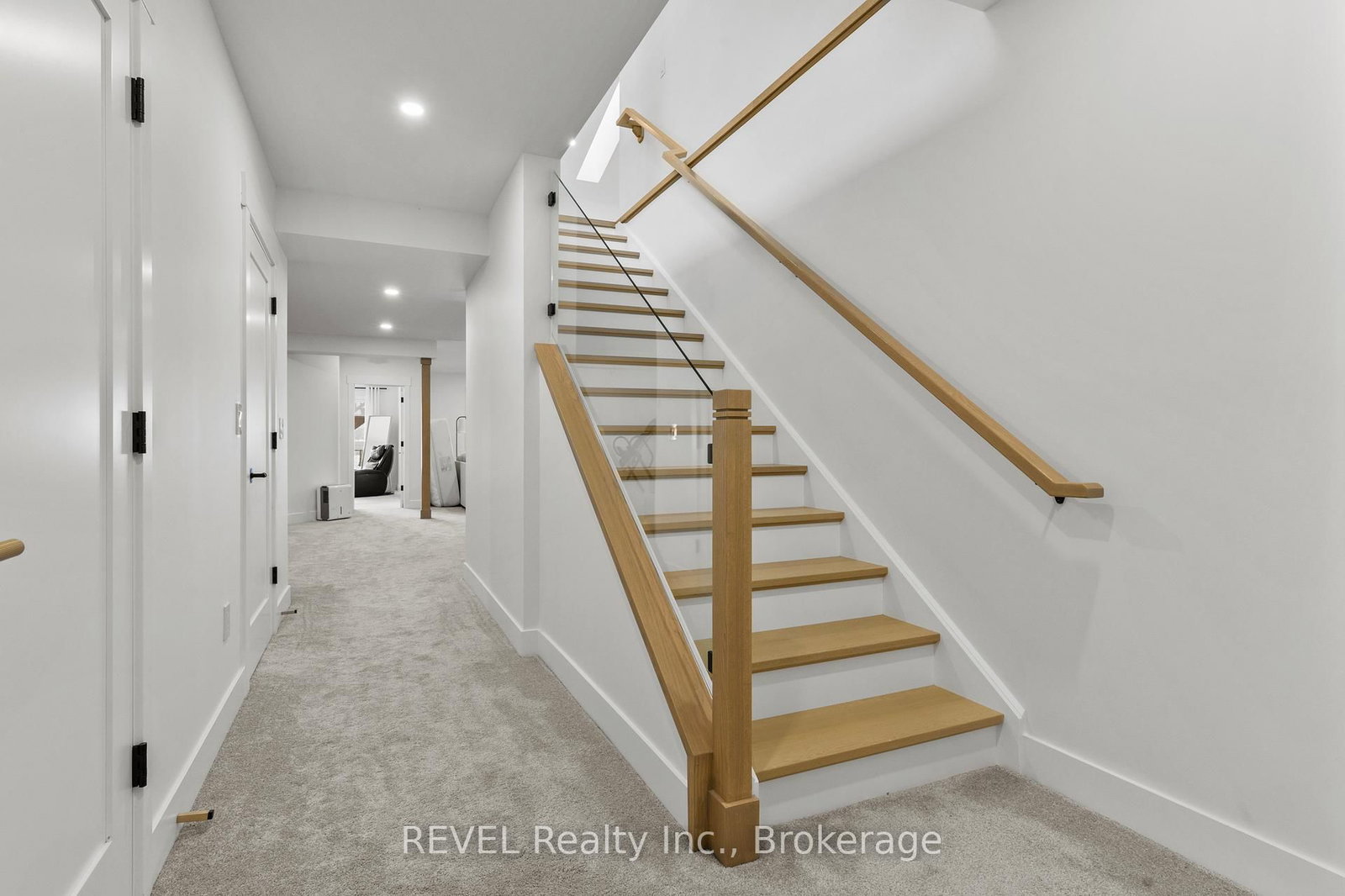 Detached House for sale at 55 Swan Avenue, Pelham, Ontario, L0S 1E6 - Fonthill - MLS: X12730112