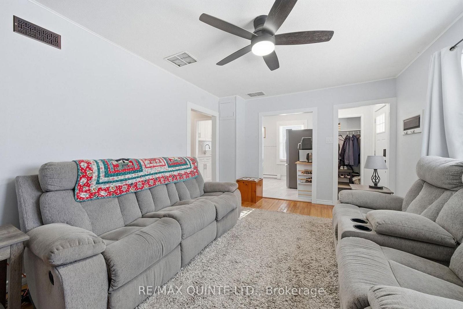 Detached House for sale at 35 Kerr Crescent, Quinte West, Ontario, K8V 2W2 - Trenton Ward - MLS: X12730234