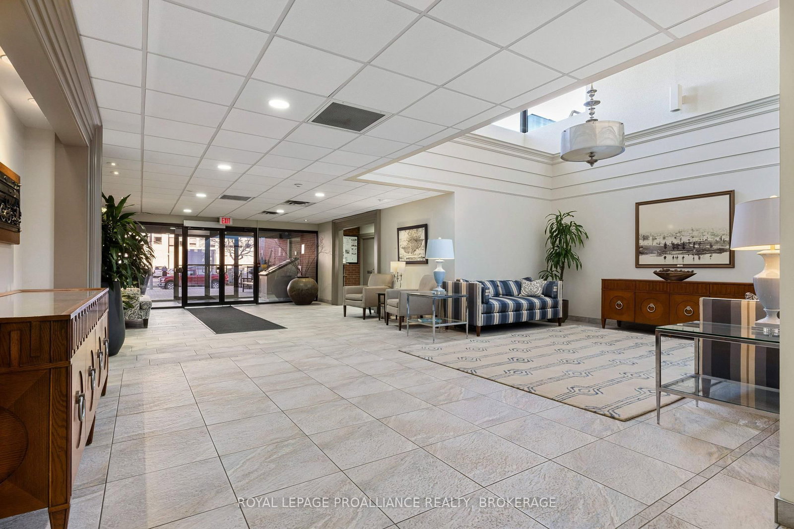 165 Ontario Street, Unit 301 - Photo 25