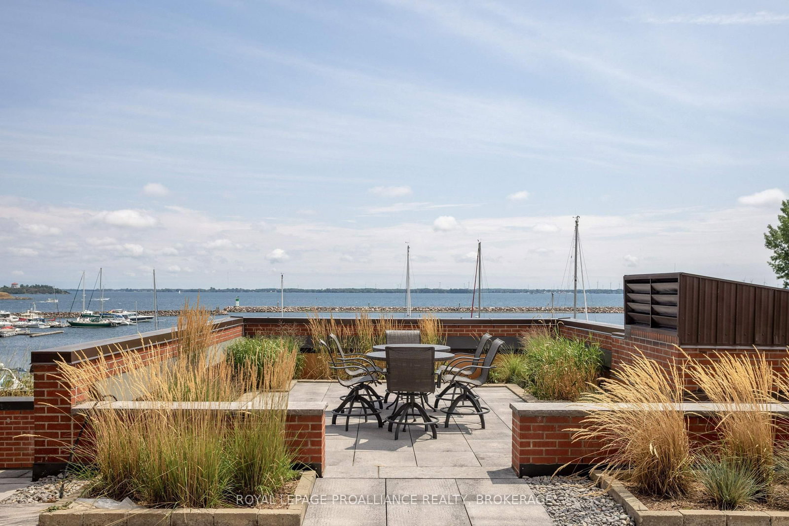 165 Ontario Street, Unit 301 - Photo 34