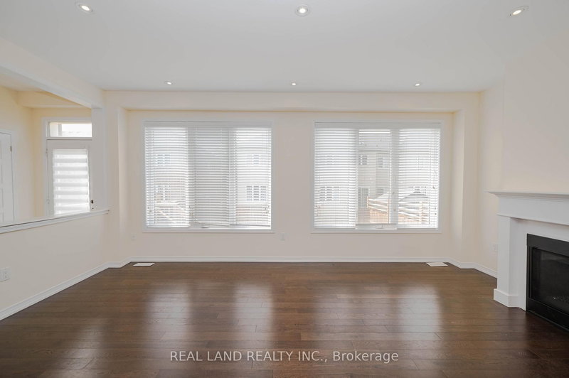 7782 Hackberry Tr, Niagara Falls, L2H 3R5 | Image 2