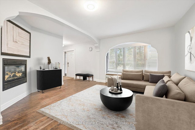 500 WATSON Parkway S