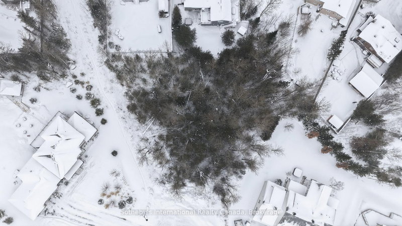 152 Timber Lane, Blue Mountains, N0H 2P0 | Image 2